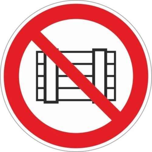 Знак безопасности P12 Запрещено загораживать проходы или складировать пленка 200*200 "Дава"